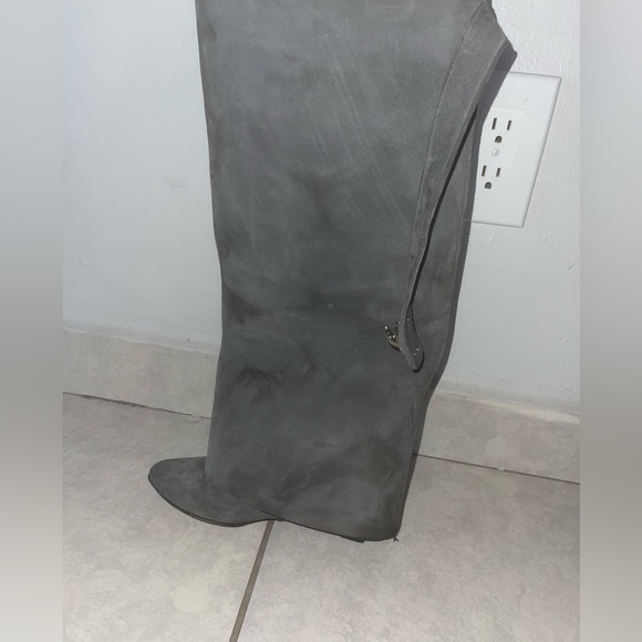 Shark Lock Boot - Picture 9 of 15